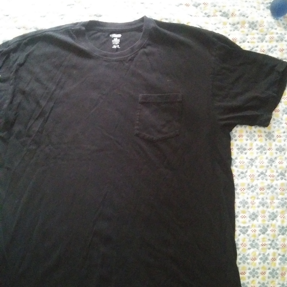 Tee shirt